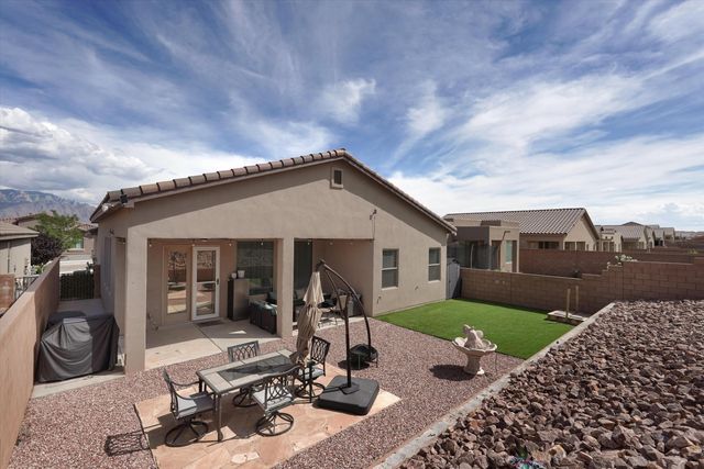 6917 Cleary Loop NE, Rio Rancho, NM 87144