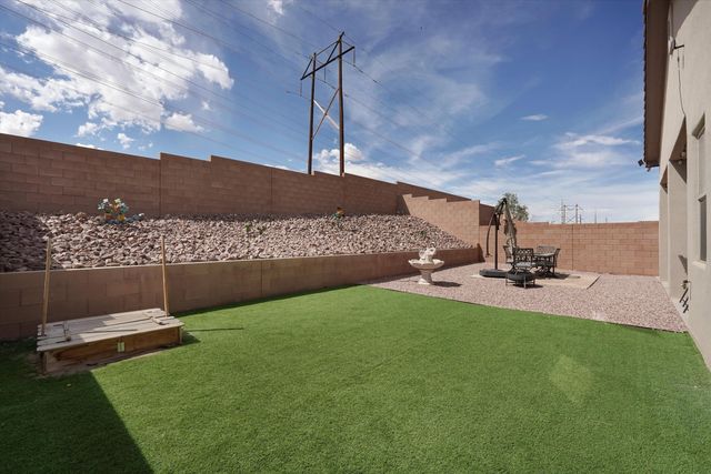 6917 Cleary Loop NE, Rio Rancho, NM 87144