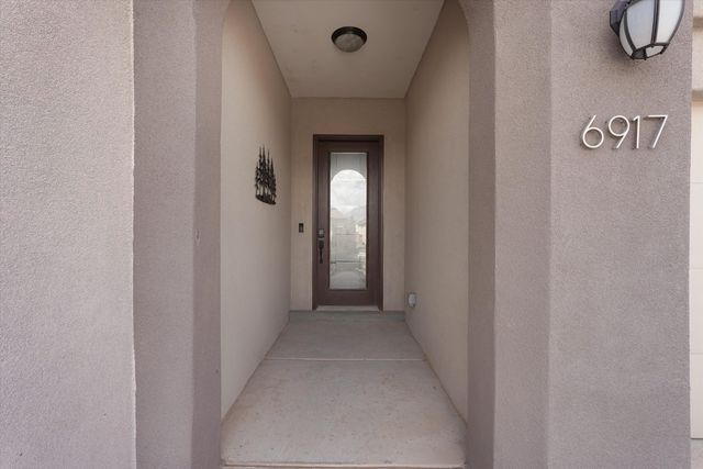 6917 Cleary Loop NE, Rio Rancho, NM 87144