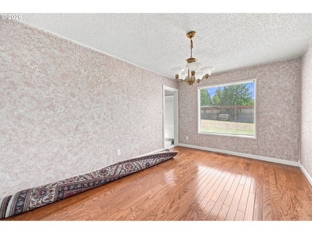 23173 Se HIGHWAY 212, Damascus, OR 97089