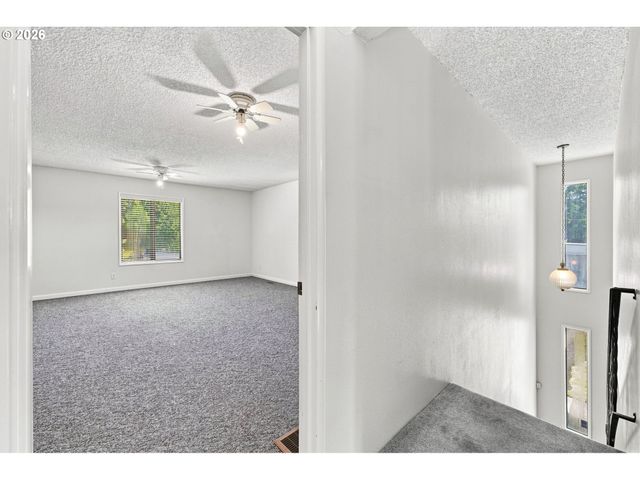 23173 Se HIGHWAY 212, Damascus, OR 97089