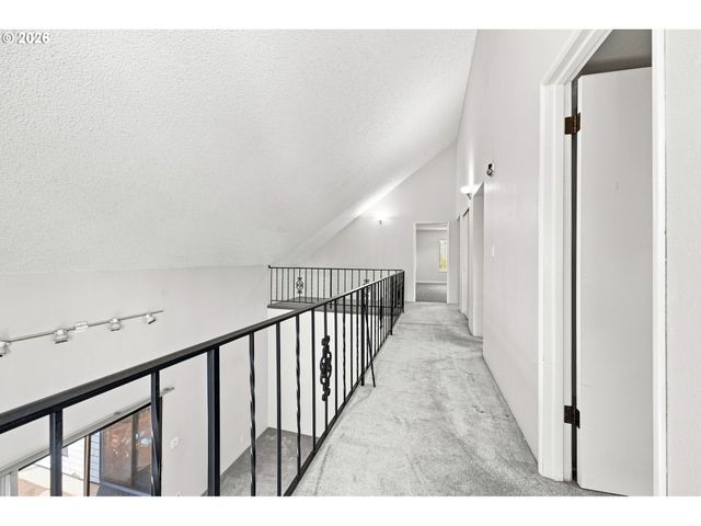 23173 Se HIGHWAY 212, Damascus, OR 97089