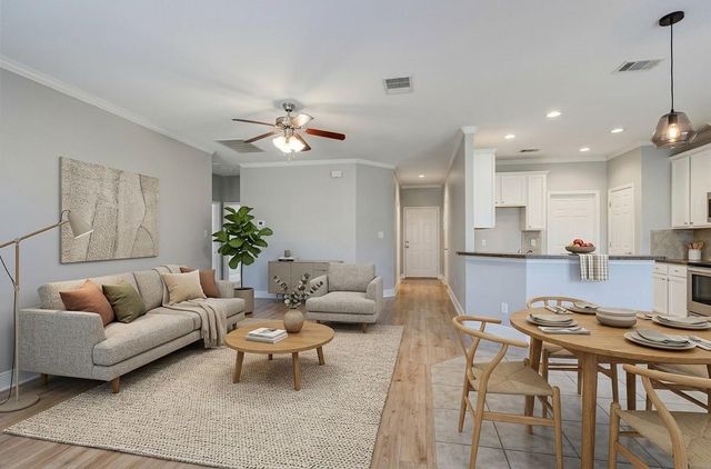 6719 Radcliffe Street, Houston, TX 77091