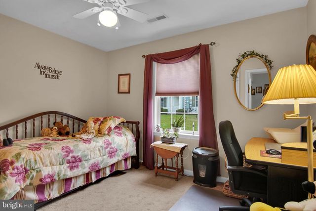 1411 CHAMI DR, Spring Grove, PA 17362