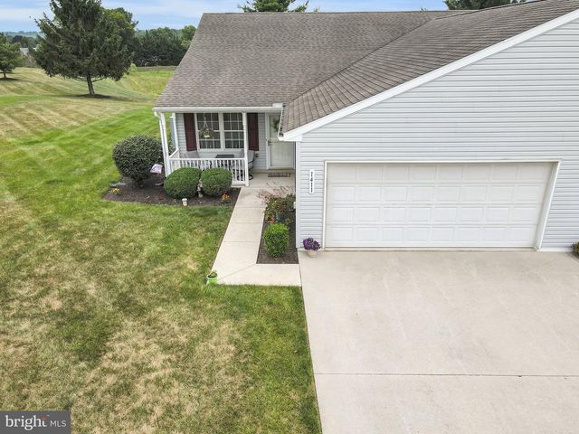 1411 CHAMI DR, Spring Grove, PA 17362