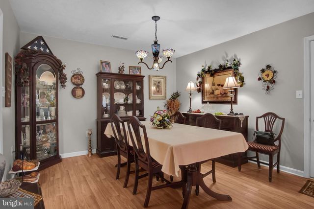 1411 CHAMI DR, Spring Grove, PA 17362
