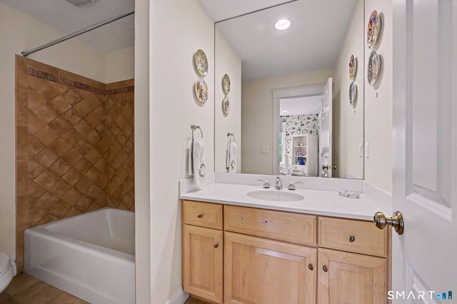 15 Still Hollow Place, Ridgefield, CT 06877