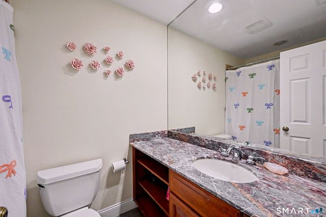 15 Still Hollow Place, Ridgefield, CT 06877