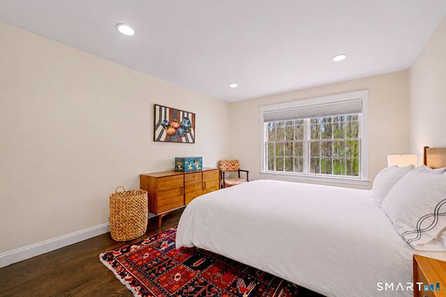 15 Still Hollow Place, Ridgefield, CT 06877