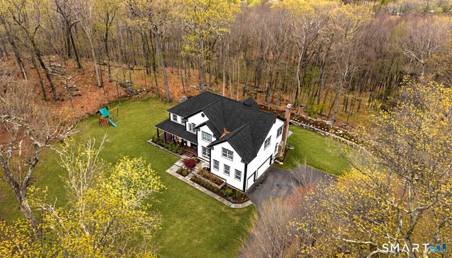 15 Still Hollow Place, Ridgefield, CT 06877