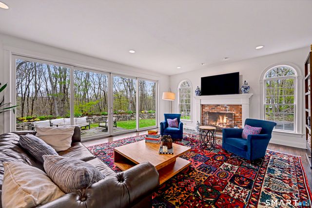 15 Still Hollow Place, Ridgefield, CT 06877