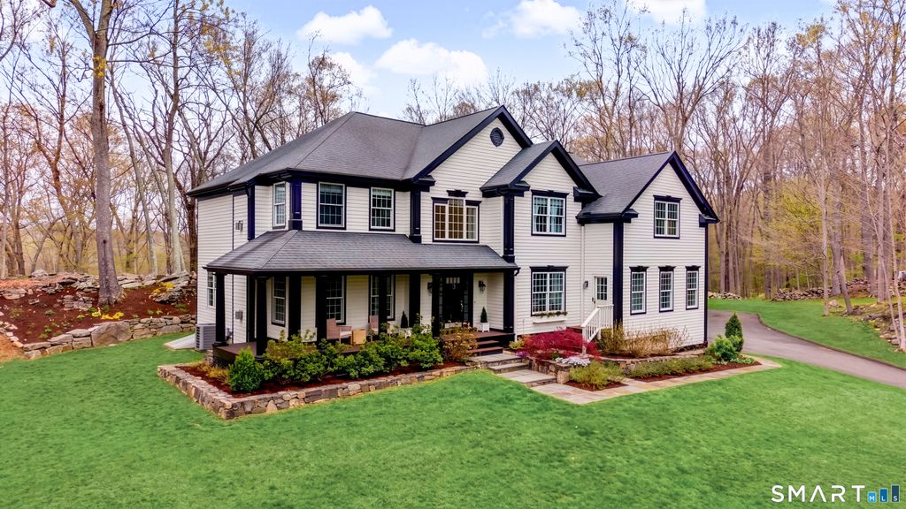 15 Still Hollow Place, Ridgefield, CT 06877