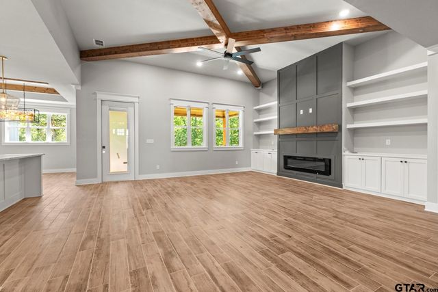 14533 Woodland Creek Dr, Tyler, TX 75706