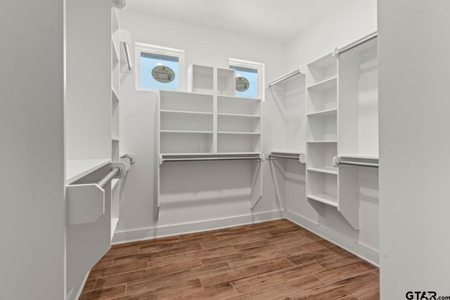 14533 Woodland Creek Dr, Tyler, TX 75706