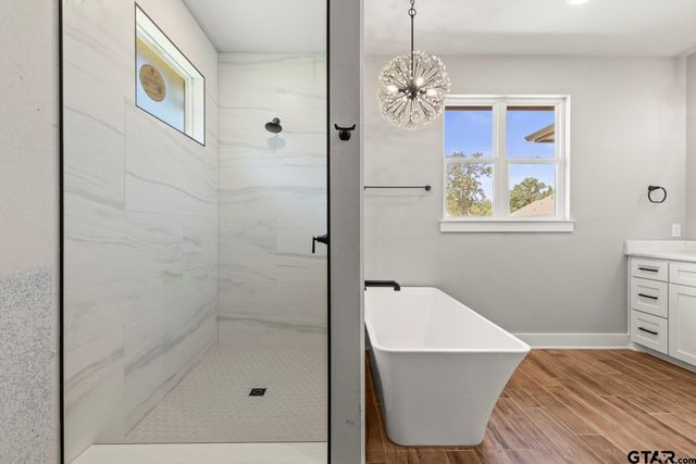 14533 Woodland Creek Dr, Tyler, TX 75706