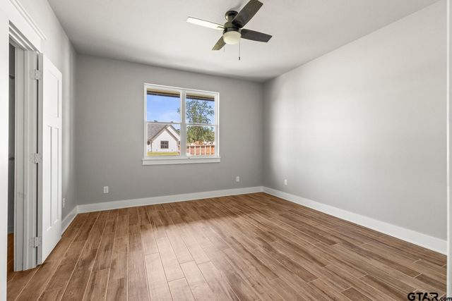 14533 Woodland Creek Dr, Tyler, TX 75706