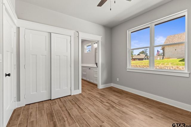 14533 Woodland Creek Dr, Tyler, TX 75706