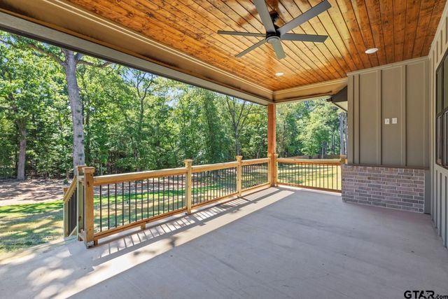 14533 Woodland Creek Dr, Tyler, TX 75706