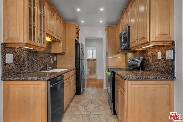 1021 12th Street 303, Santa Monica, CA 90403
