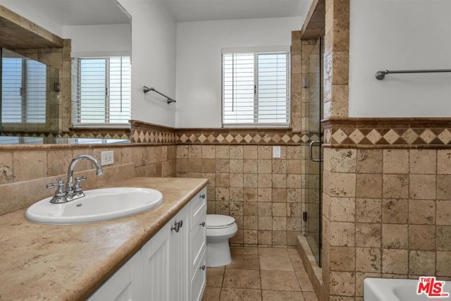 1021 12th Street 303, Santa Monica, CA 90403