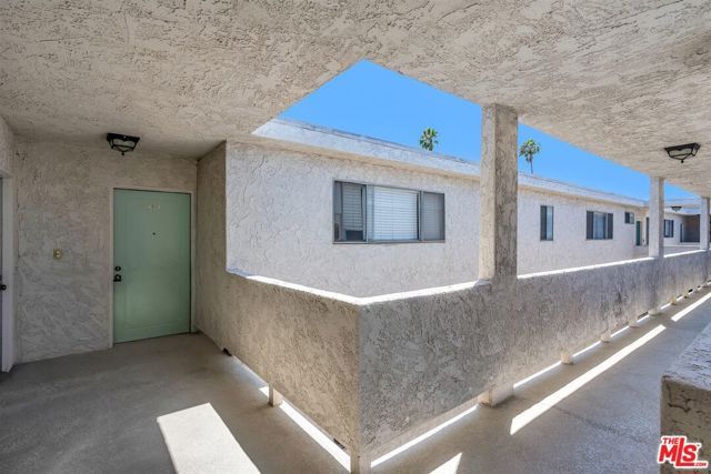 1021 12th Street 303, Santa Monica, CA 90403