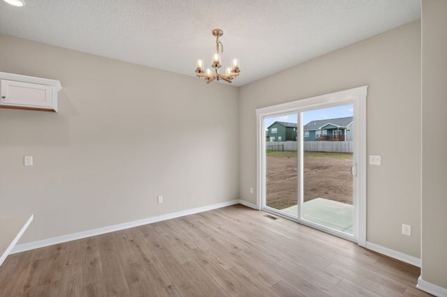 570 SE Hollow Court, West Des Moines, IA 50265