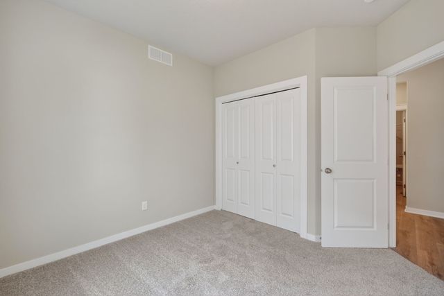 570 SE Hollow Court, West Des Moines, IA 50265