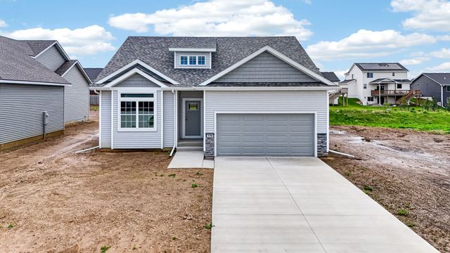 570 SE Hollow Court, West Des Moines, IA 50265