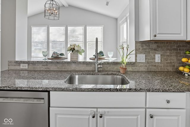 15700 Lawton Square Drive, Noblesville, IN 46062