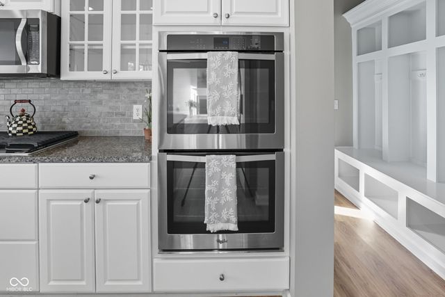 15700 Lawton Square Drive, Noblesville, IN 46062