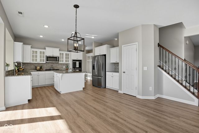 15700 Lawton Square Drive, Noblesville, IN 46062