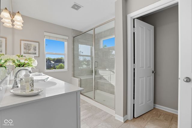 15700 Lawton Square Drive, Noblesville, IN 46062