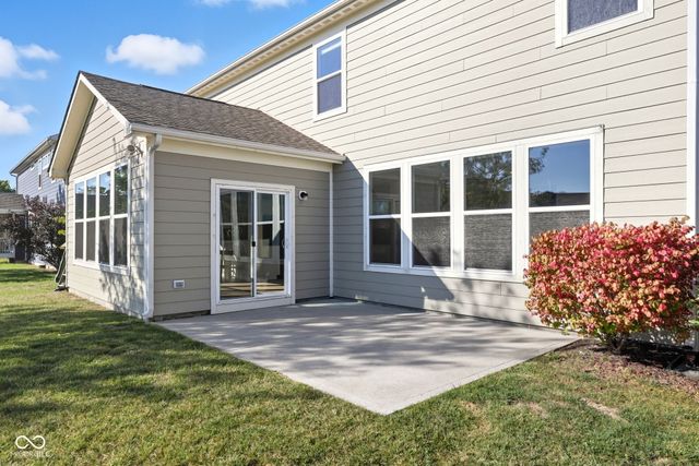 15700 Lawton Square Drive, Noblesville, IN 46062