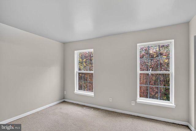 1874 TIGER LILY CIR, Woodbridge, VA 22192