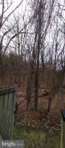 1874 TIGER LILY CIR, Woodbridge, VA 22192