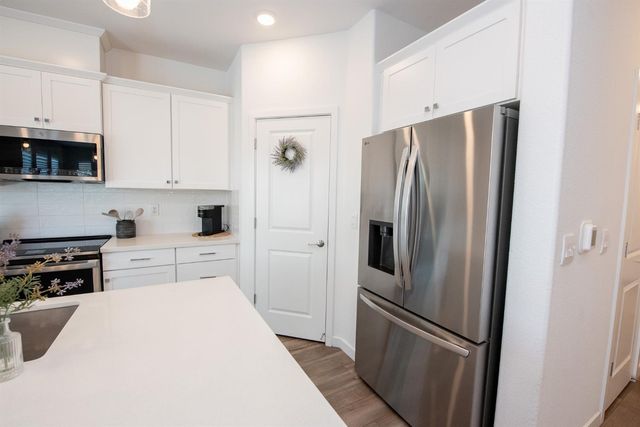8758 Hg Madrigal Way, Elk Grove, CA 95624