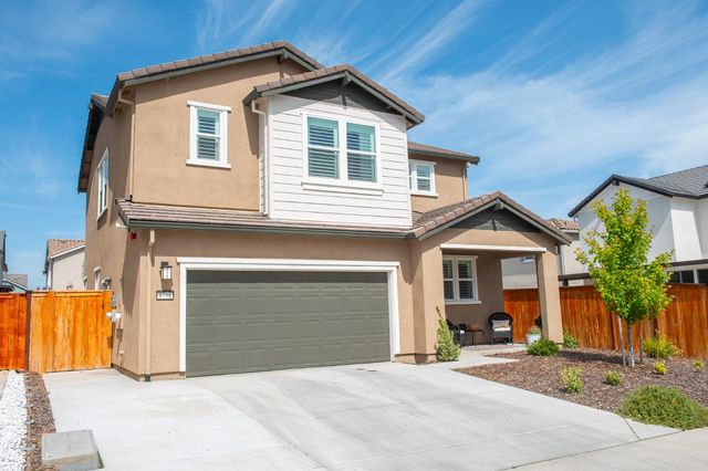 8758 Hg Madrigal Way, Elk Grove, CA 95624