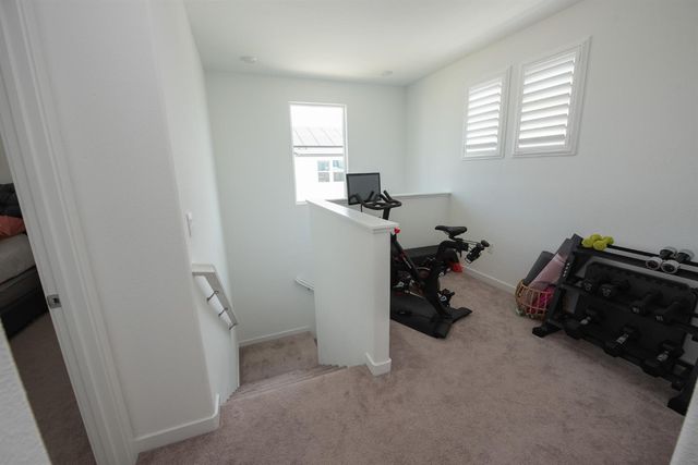 8758 Hg Madrigal Way, Elk Grove, CA 95624