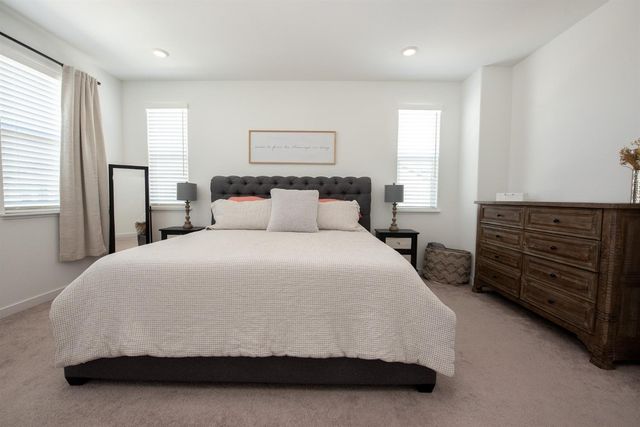 8758 Hg Madrigal Way, Elk Grove, CA 95624