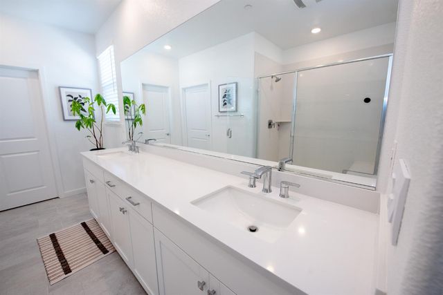 8758 Hg Madrigal Way, Elk Grove, CA 95624