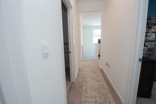 8758 Hg Madrigal Way, Elk Grove, CA 95624