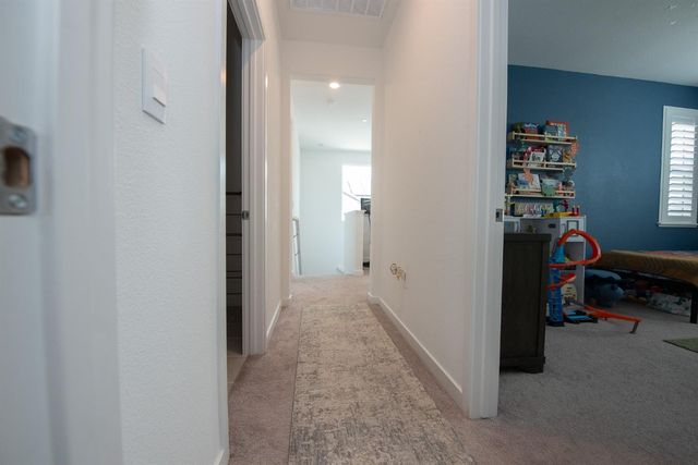 8758 Hg Madrigal Way, Elk Grove, CA 95624