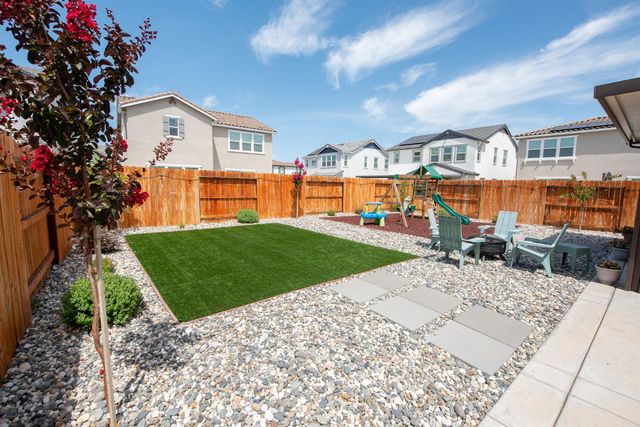 8758 Hg Madrigal Way, Elk Grove, CA 95624