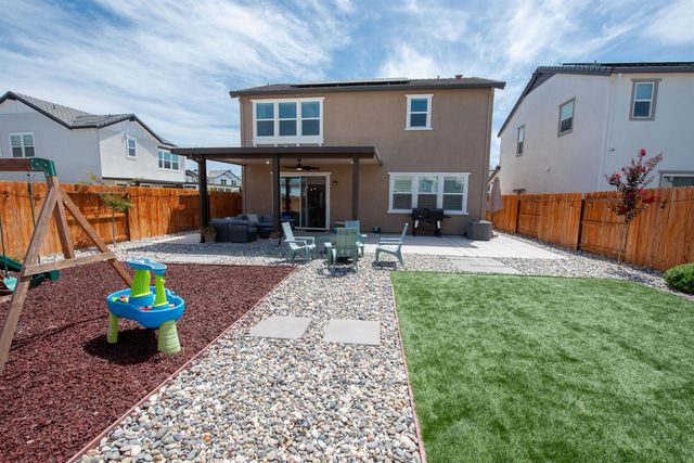 8758 Hg Madrigal Way, Elk Grove, CA 95624