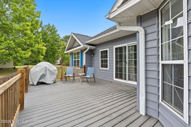 15 Stratford Place SW, Shallotte, NC 28470