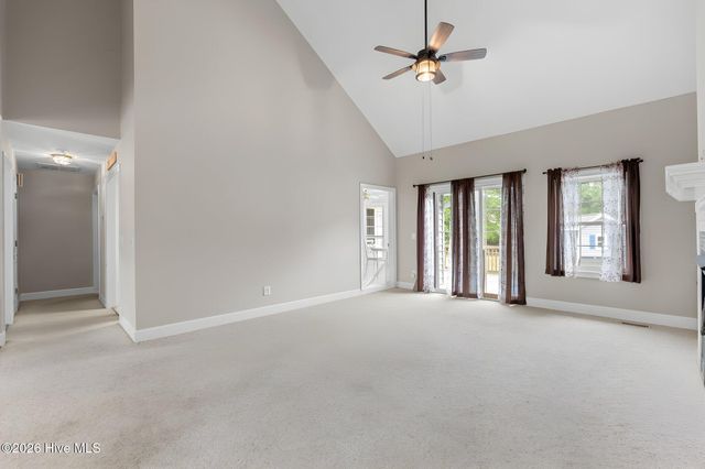 15 Stratford Place SW, Shallotte, NC 28470