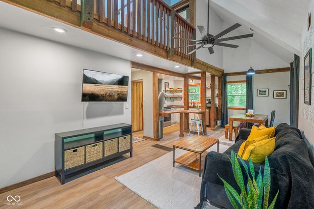 833 Helmsburg Road, Nashville, IN 47448