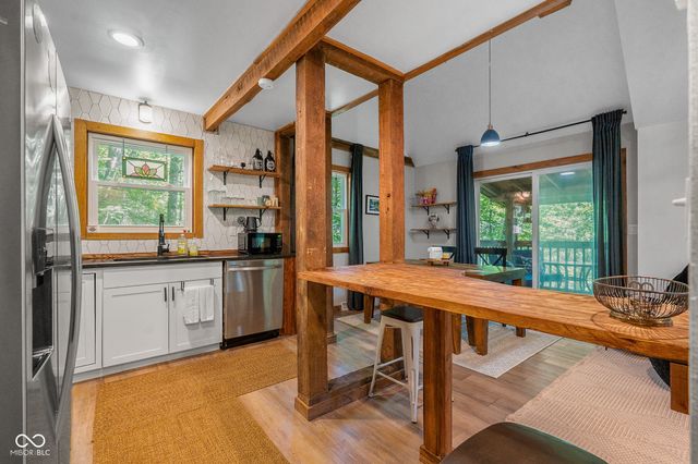 833 Helmsburg Road, Nashville, IN 47448