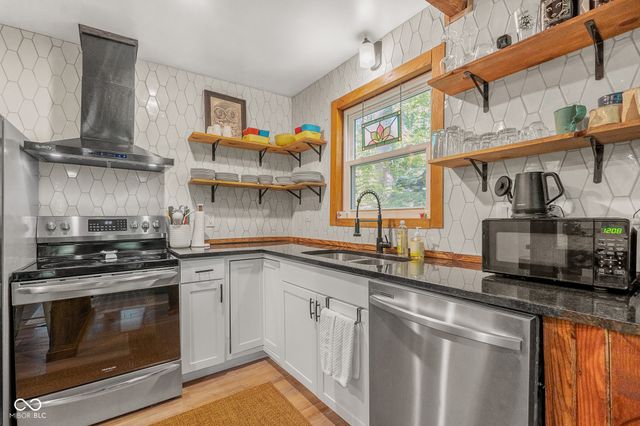 833 Helmsburg Road, Nashville, IN 47448