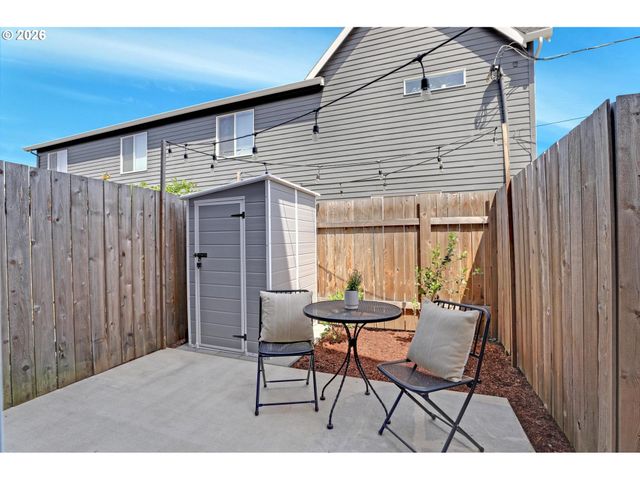 3881 Se 28TH Ave, Portland, OR 97202